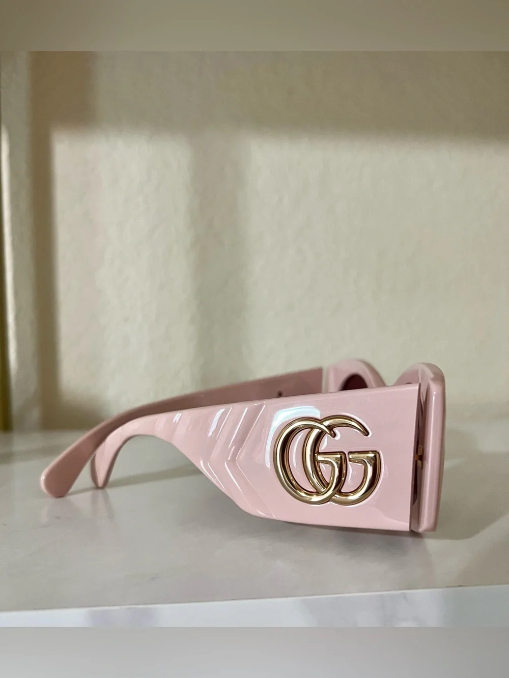 Authentic Gucci GG0810S 003 Pink Oversized Sunglasses Barbie Pink